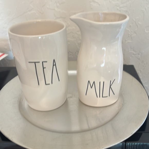 Rae Dunn MILK and TEA canisters Brand New ! SET OF 2 π₯π₯π₯βοΈβοΈβοΈ - Picture 1 of 6